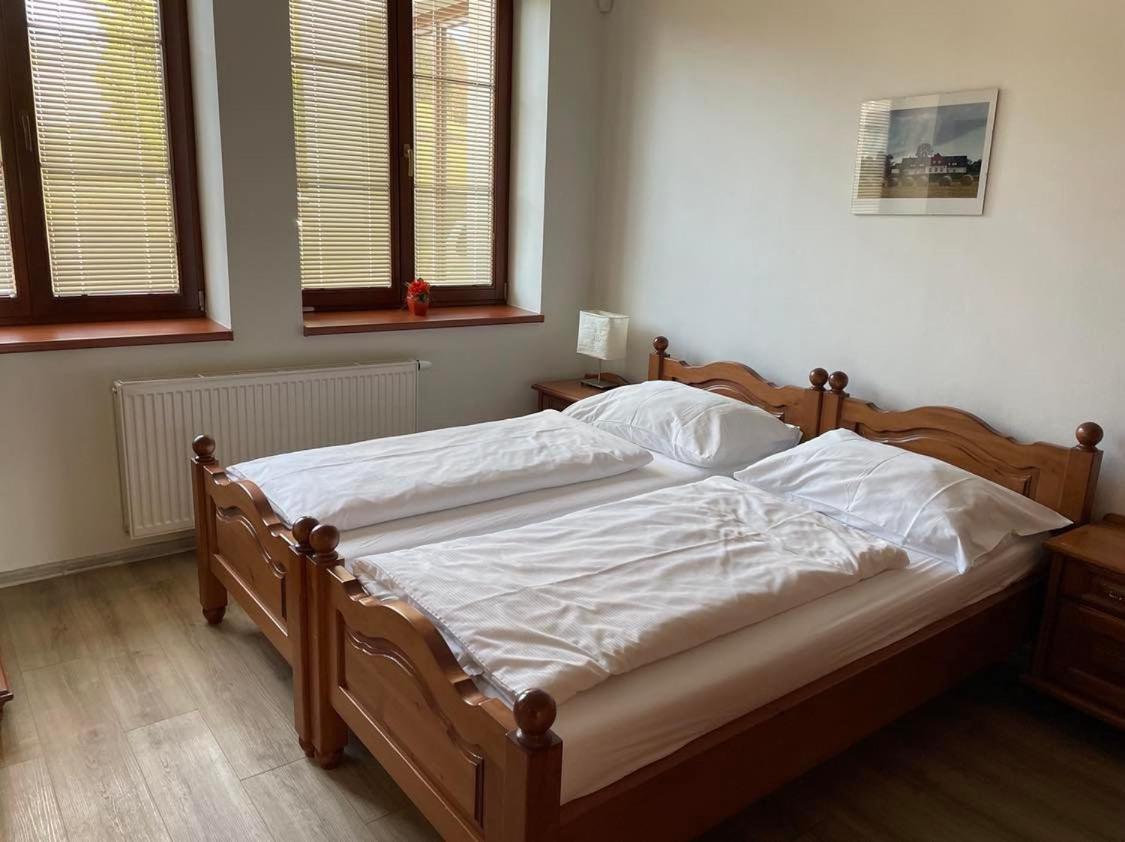 Apartman Pod Dratnikem Svratka Eksteriør billede